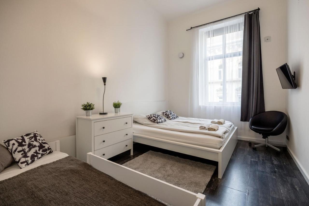Spacious Apartment Almassy บูดาเปสต์ ภายนอก รูปภาพ
